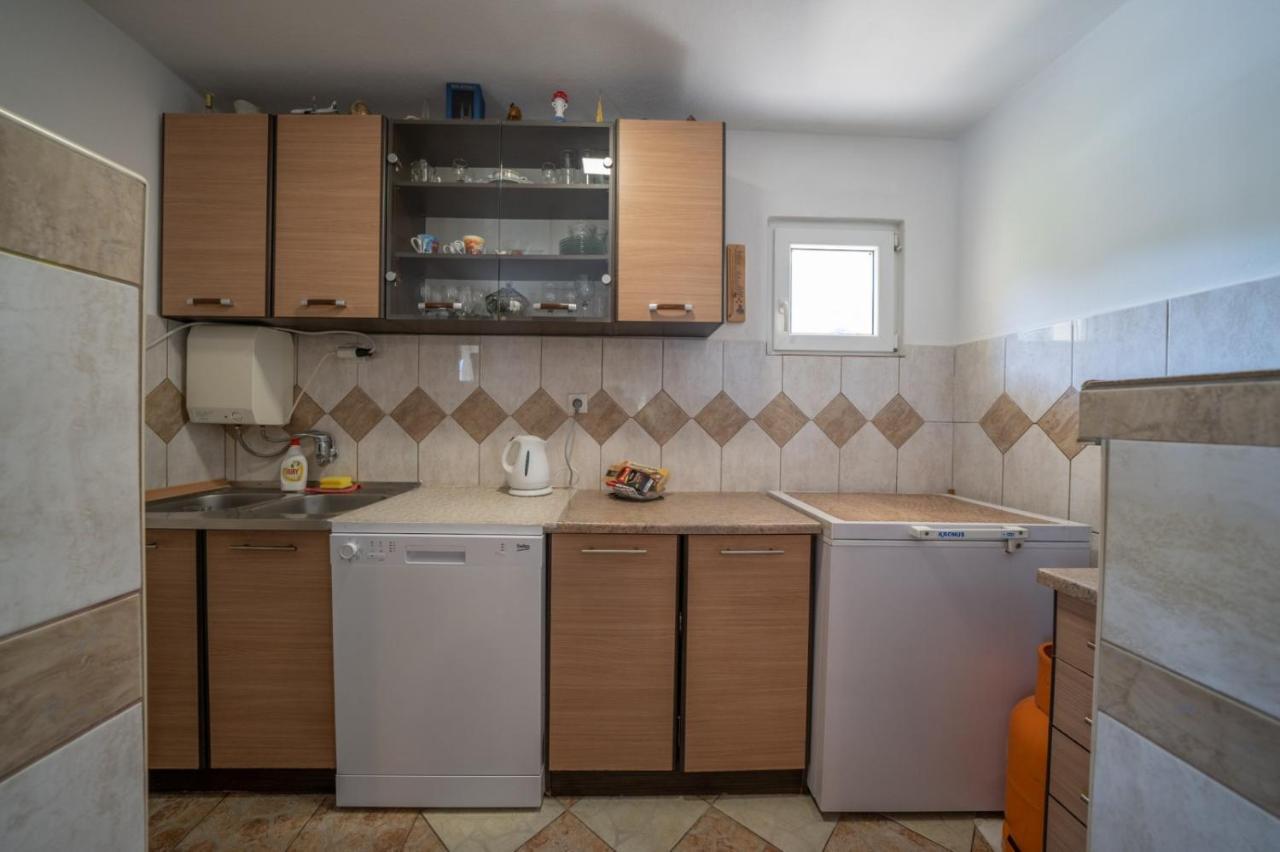 Apartments Zeko Donji Morinj Eksteriør billede
